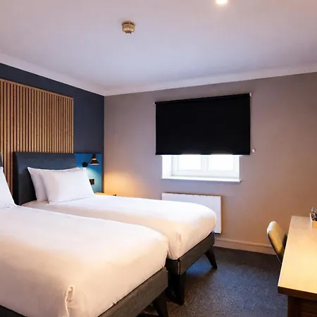 Village Hotel Farnborough-2