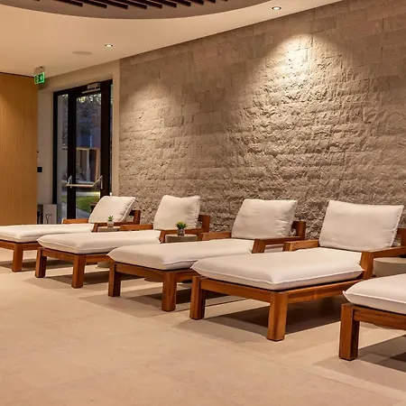 Spa&Wellness Hotel Pinia-3