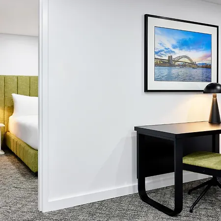 Meriton Suites Waterloo-3