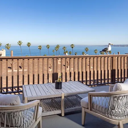 La Jolla Cove Suites-2