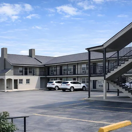 Quarters Inn & Suites-2