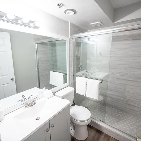 Stay Together Suites - Penthouse On The Strip Sleeps 20 - No Resort Fee-3