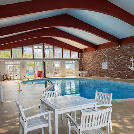 Courtyard Resort-2