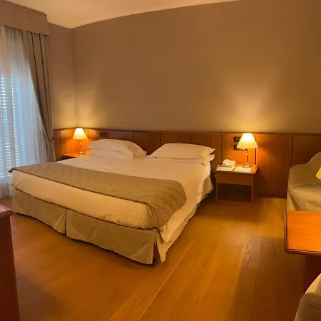Air Palace Hotel-2