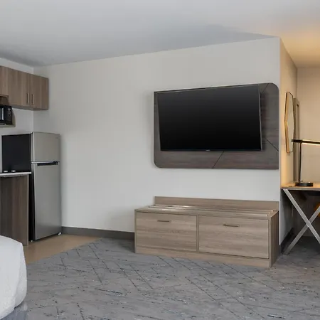 Holiday Inn Express Boston-Milford By Ihg-2