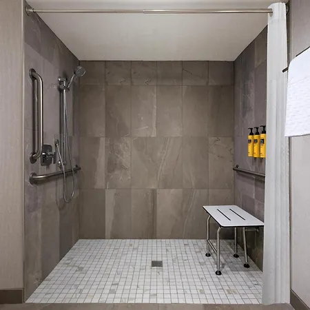 Best Western Plus Abbey Inn-3