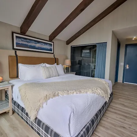 Pyramid Lake Lodge-3
