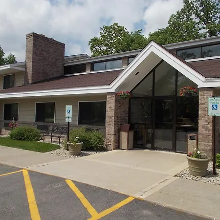 Boarders Inn And Suites By Cobblestone Hotels - Ripon-3