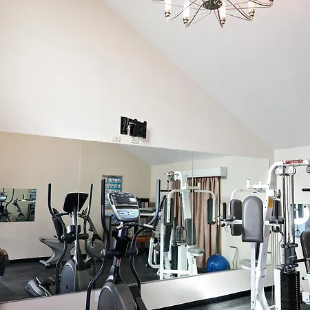 Rivertree Inn & Suites-2
