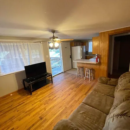 Pinetop Studio Suites-2