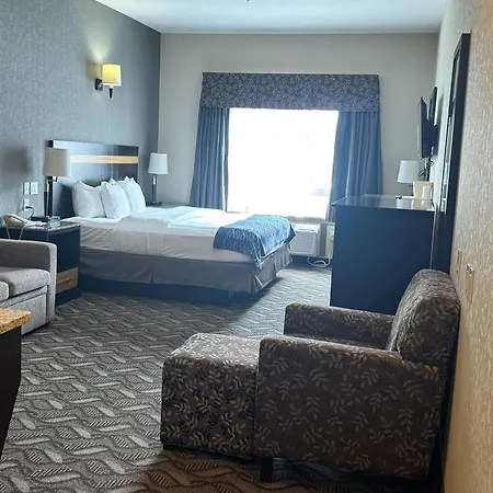 Comfort Inn & Suites-3