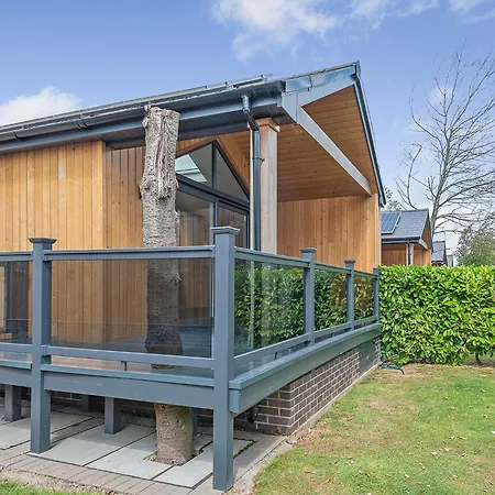 Herons Mead Lodges-3