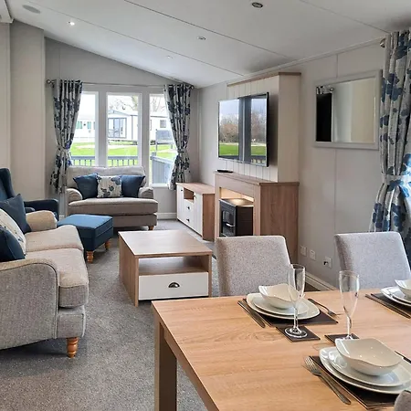 Helsey Farm Cottages-2