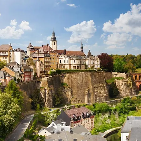 Victor'S Residenz-Hotel Schloss Berg-3