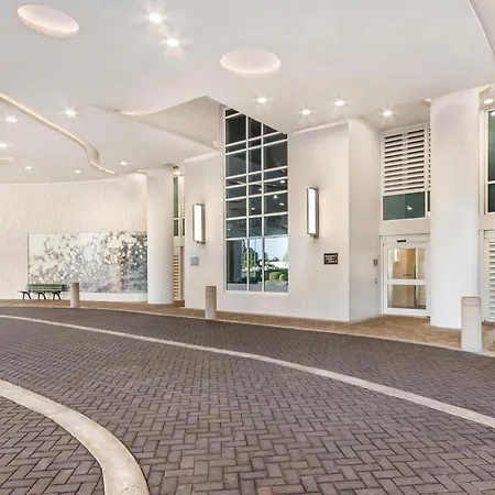 Hilton Grand Vacations Club Ocean 22 Myrtle Beach-3