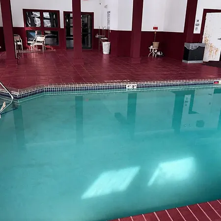Coratel Inn & Suites By Jasper Black River Falls, Wi-2