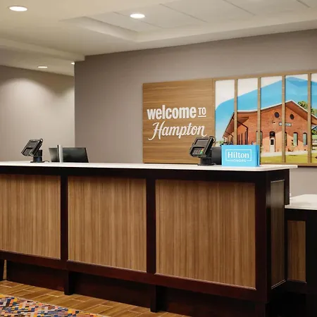 Hampton Inn Thomson-2
