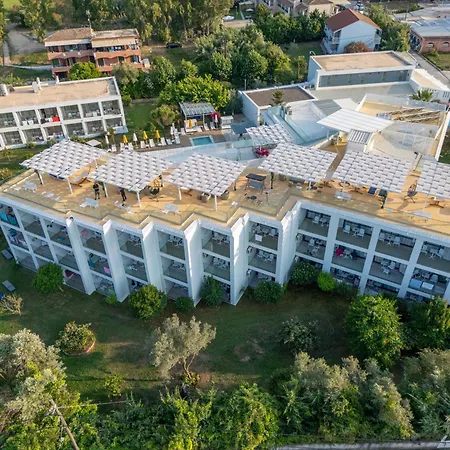 Nasos Hotel & Resort-3