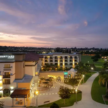 Courtyard San Diego Airport/Liberty Station-3