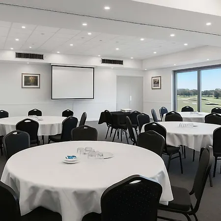 Mercure Bunbury Sanctuary Golf Resort-3