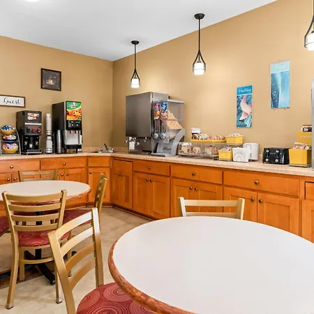 Days Inn By Wyndham Columbia Mall-2
