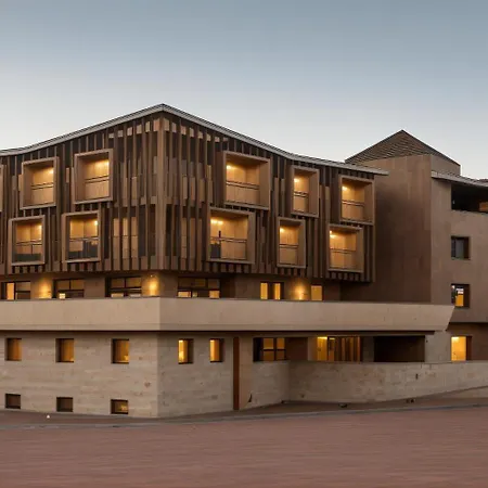 Aparthotel Kronplatz Luxury House-3