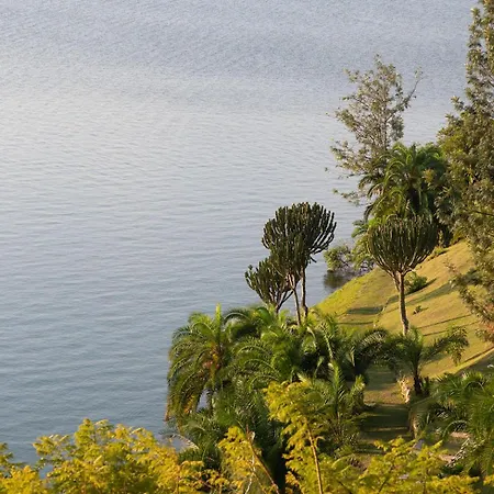 Lux* Lake Kivu-3