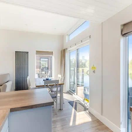 Waterside Hambleton Lakeside Lodges-3