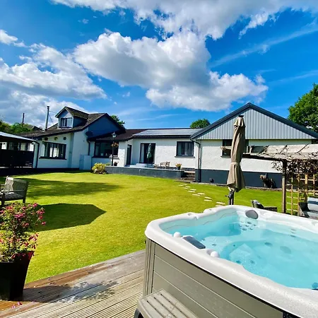 Distant Hills Guest House-3