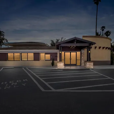 Quality Inn & Suites Santa Maria-2