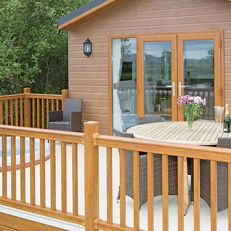 Wigmore Lakes Lodges-2