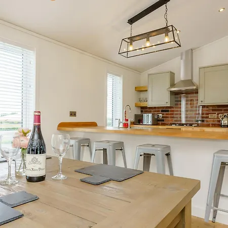 Winston Farm Lodges-3