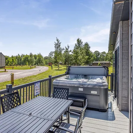 Woodhall Country Park Lodges-2