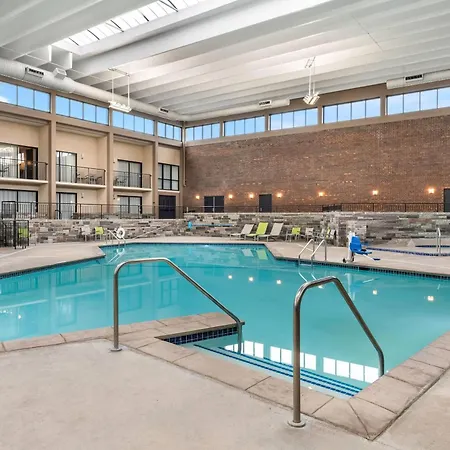 Wyndham Bloomington - Mall Of America-2