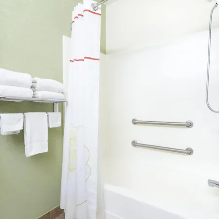 Hawthorn Extended Stay By Wyndham Kingsland-3