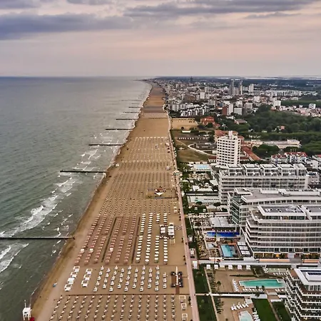 Falkensteiner Hotel&Spa Jesolo-3