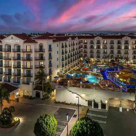 Courtyard By Marriott Anaheim Theme Park Entrance-3