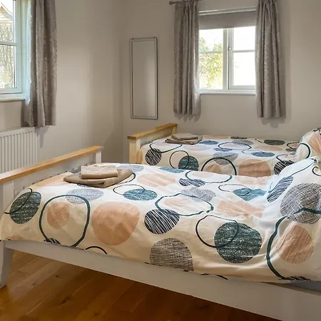 Oak Farm Lodges-2