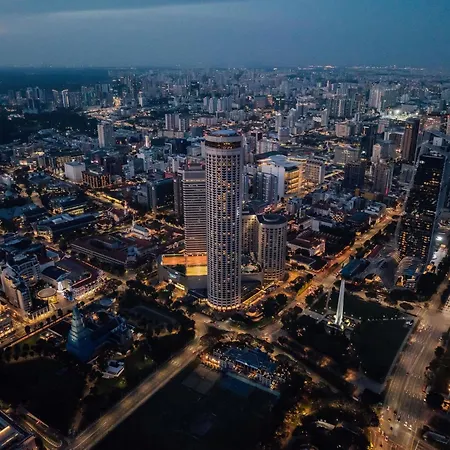 Swissotel The Stamford Singapore-3