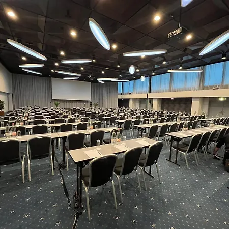 Crowne Plaza Zürich, an IHG Hotel-3