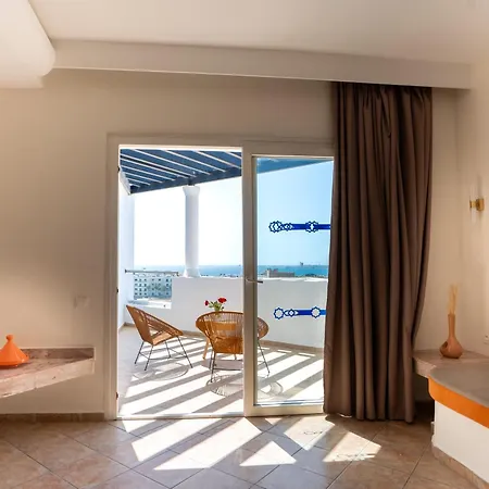 Intouriste Hotel & Suites-2