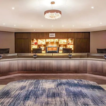 Four Points By Sheraton Norwood Conference Center-3