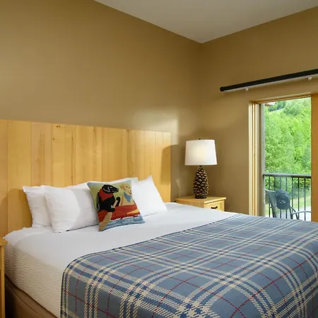 Burke Mountain Hotel-2