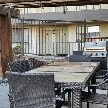 Best Western Foothills Inn-3