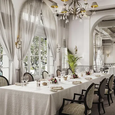 Raffles Hotel Le Royal-2