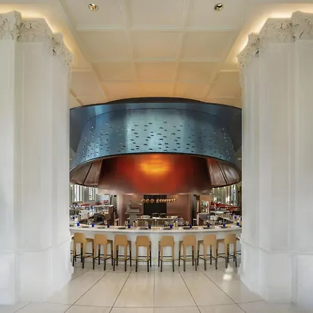 Raffles Singapore-3