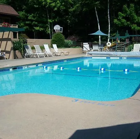 Tall Pines Motel-2