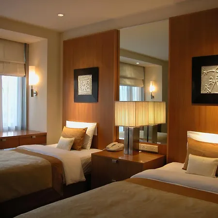 Taj Wellington Mews, Mumbai-2