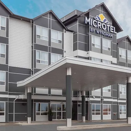Microtel Inn & Suites By Wyndham Fort Mcmurray-2