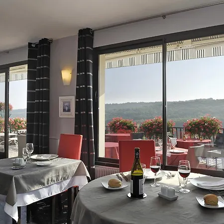 Auberge Du Camp Romain-2